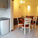 Apartment Nestor Treptower Deep